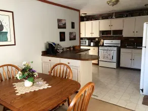 Cozy Ranch duplex close to downtown Geneva - Image 5