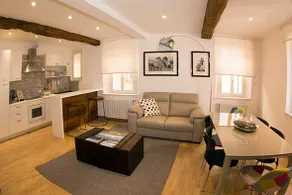 holiday home in the historic center - Image 3