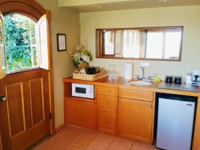 Morgan Hill Guest Cottage - Image 4