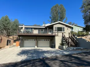 Spacious Dragon Lake Villa w/Wifi near West Ramp - Image 2