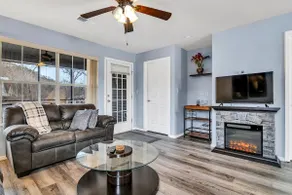 Penthouse overlooking Lake Taneycomo - Image 2