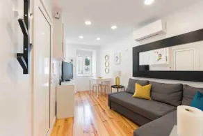 LOCATION! 1BR IN THE HEART OF ALFAMA W/AC - SLPS 4 - Image 2