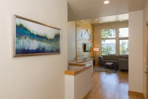 Din Hood River Oasis venter! Moderne og luksuriøs. Tjek billardrummet! - Image 2