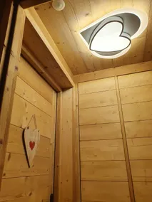 SMALL ROMANTIC CHALET WITH JACUZZI - Image 3