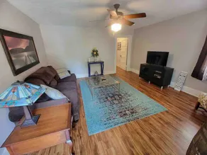 The Nicholson Guest House - Image 3