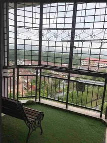 3 Scenic AirCond Bedrooms, 5 km to Bdr Rawang - Image 3
