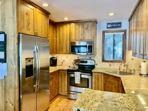 Dollar Mountain View In Elkhorn - Image 3