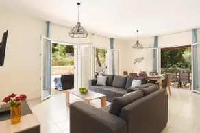 Seven Springs Olympios Villa with heated pool - Image 3