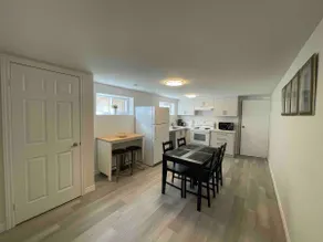 Spacious Private 2 Bedroom Unit in Vaughan - Image 2