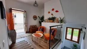 Entire Floor-3 bedrooms with 8 beds - Image 2