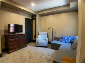 Entire House: Historic Midtown - Inviting|Pristine - Image 5