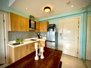 2 BR Suite w/ parking, Netflix & Self check-in - Image 3