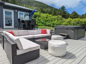 Chic Retreat w/ Incredible Views + Hot Tub | 3BR - Image 3