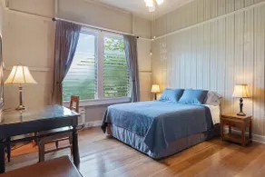 Cute Plantation Cottage; Walk into Wailuku Town; Central Location! - Image 2