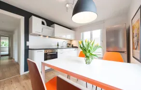 Bright 3-room apartment with views over Bayreuth - Image 4