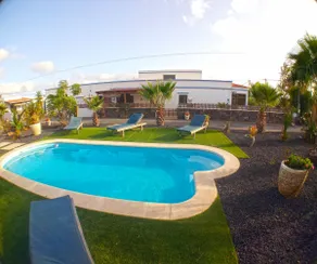 Villa 150m2 wifi fibre piscine BBQ parking - Image 2