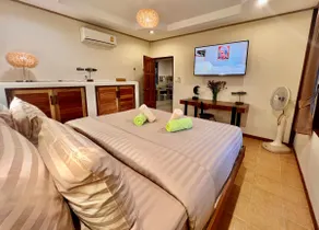 Rare 2-Bedroom, Waterfront, All-Inclusive - Image 5