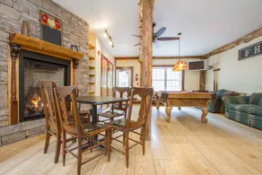 10BR 9.5BA! Sleeps 24! 10 min to Killington/Okemo - Image 3