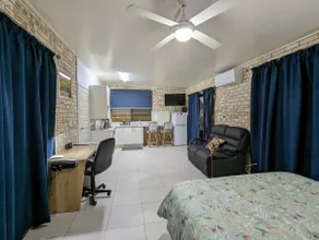 Inexpensive Longer Stay Studio Apartment - Image 3