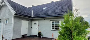 Half of a 2-bedroom house. - Image 2