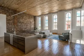 Downtown Medina Contemporary Loft - Image 2