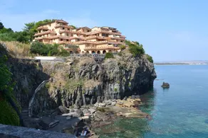 Maison Iris - Appartement trois pièces avec terrasse, piscine face à la mer - Image 3