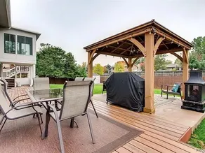 Cozy home close to mountains, Red Rocks, and lake! - Image 4