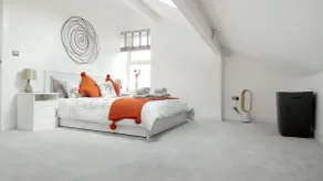 Copley Loft 3 Bedroom House with Patio - Image 5