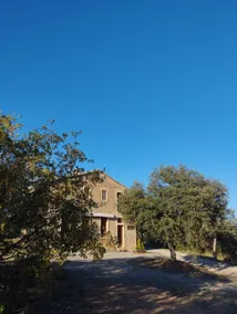 Palau School - Warm stone and wood cottage - Image 5