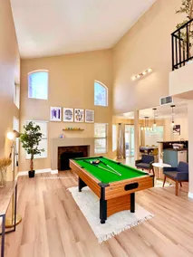 Stunning!3br 4 beds.8 miles to strip - Image 2