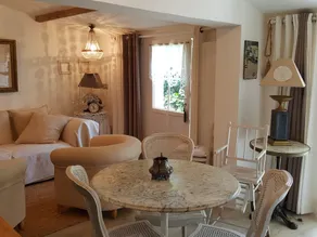 Charming house and private English garden - Image 3