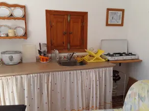 Studio Appartment to rent - Image 3