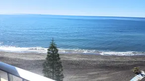0 Sleep listening to the ocean waves - Image 3