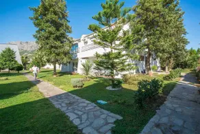 2 bedroom villa fully furnished - Image 5