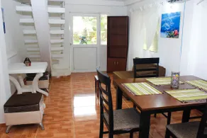Miss Avi's Place - Image 5