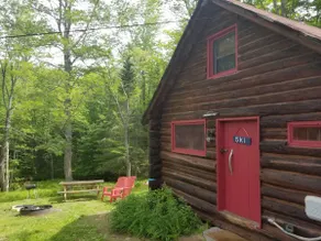 Calme, confortable, cabane en rondins de luxe, bain à remous privé, Brookside - Image 4