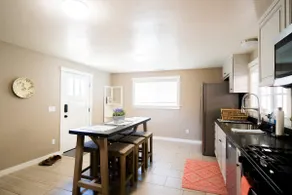 Palisades Cottage - Image 3