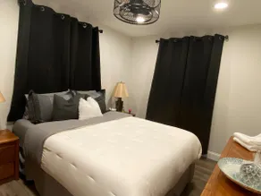 Contemporary Cozy Cottage - Image 3