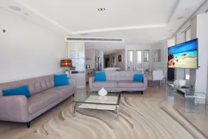 Oceans 201 by G1 Holidays - Three Bedroom Unit on Mooloolaba Esplanade - Image 5