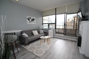 Charming 1 Bed + 1 Bath + 1 Parking DOWNTOWN - Image 5