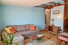 STYLISH apt in the CENTER. Best LOCATION - Image 3