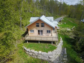 Private Waterfront Cottage - Image 2