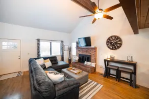 The Linkville Loft (Downtown Klamath Falls) 🏡🦌 - Image 2