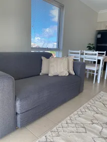 Lovely 1 Bedroom Apartment - Walk to the shops! - Image 3