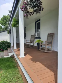 Swan Road Farmhouse, 5 BDR, 3 Bath, Gameroom - Image 3