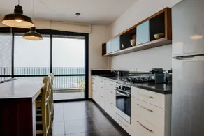 Beautiful Apartment on The First Line of The Sea - Image 5