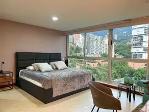 Exclusive apt in Poblado, Central location - Image 3