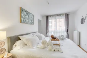 Modern 2-room apartment with parking | Versailles & Paris - Image 2