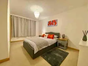 Beautiful 2 bed, spacious apartment with en-suites - Image 4
