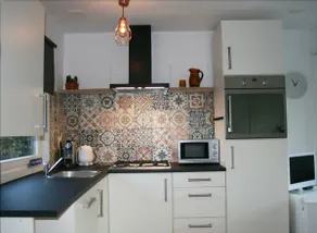 Cozy Cottage - Image 4